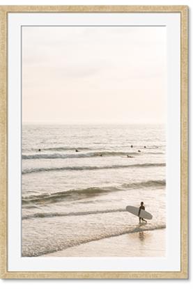 Image de Surfer on the beach